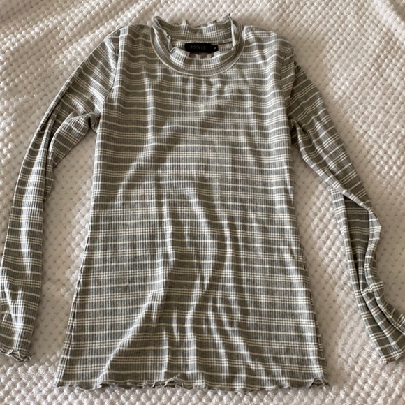 Top - size M - Picture 1 of 1